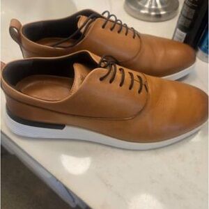 Wolf and Shepherd Men's Tan Leather Shoes